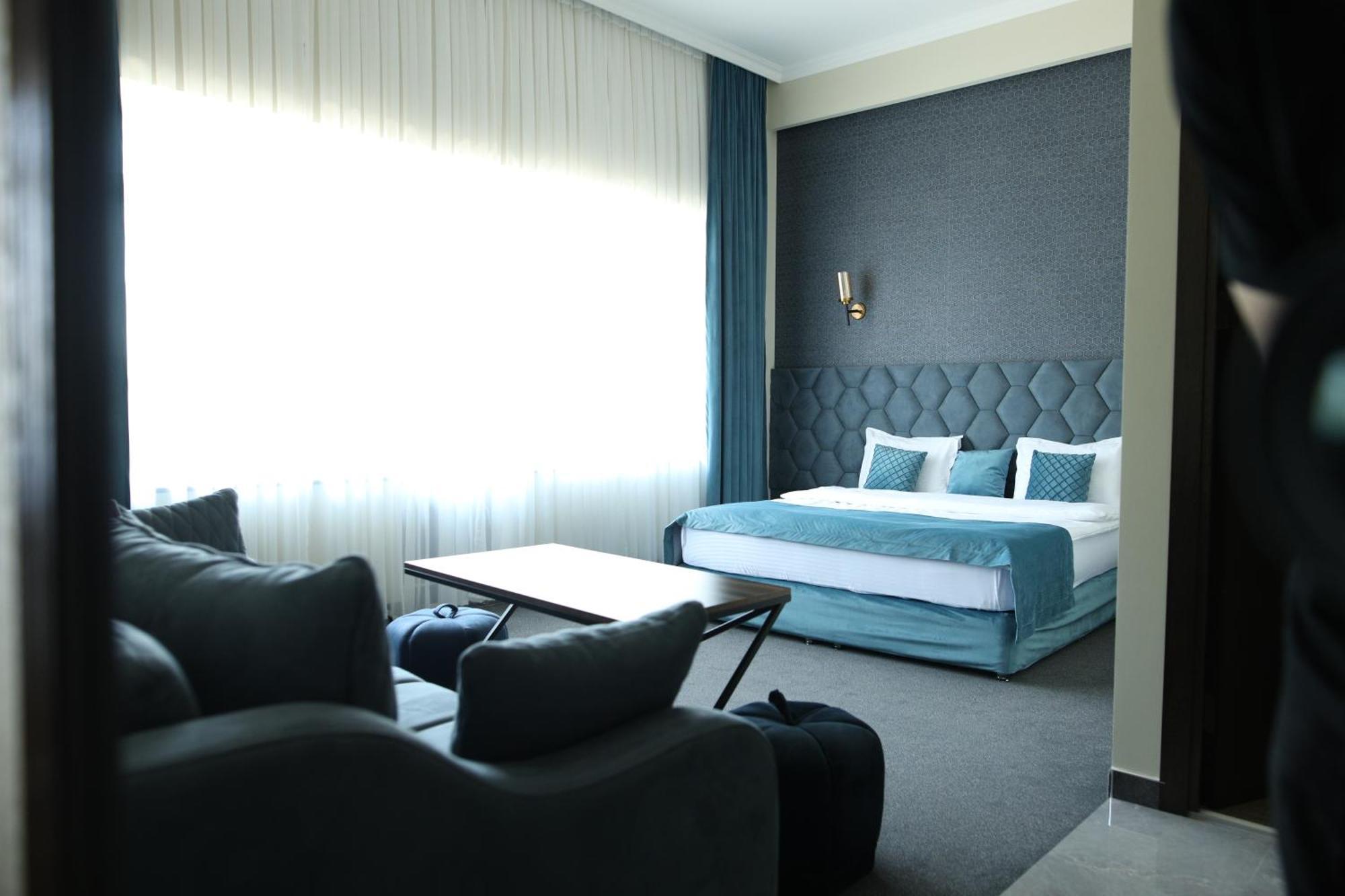 Bmg Hotel By Grigoryans Group غوريس المظهر الخارجي الصورة