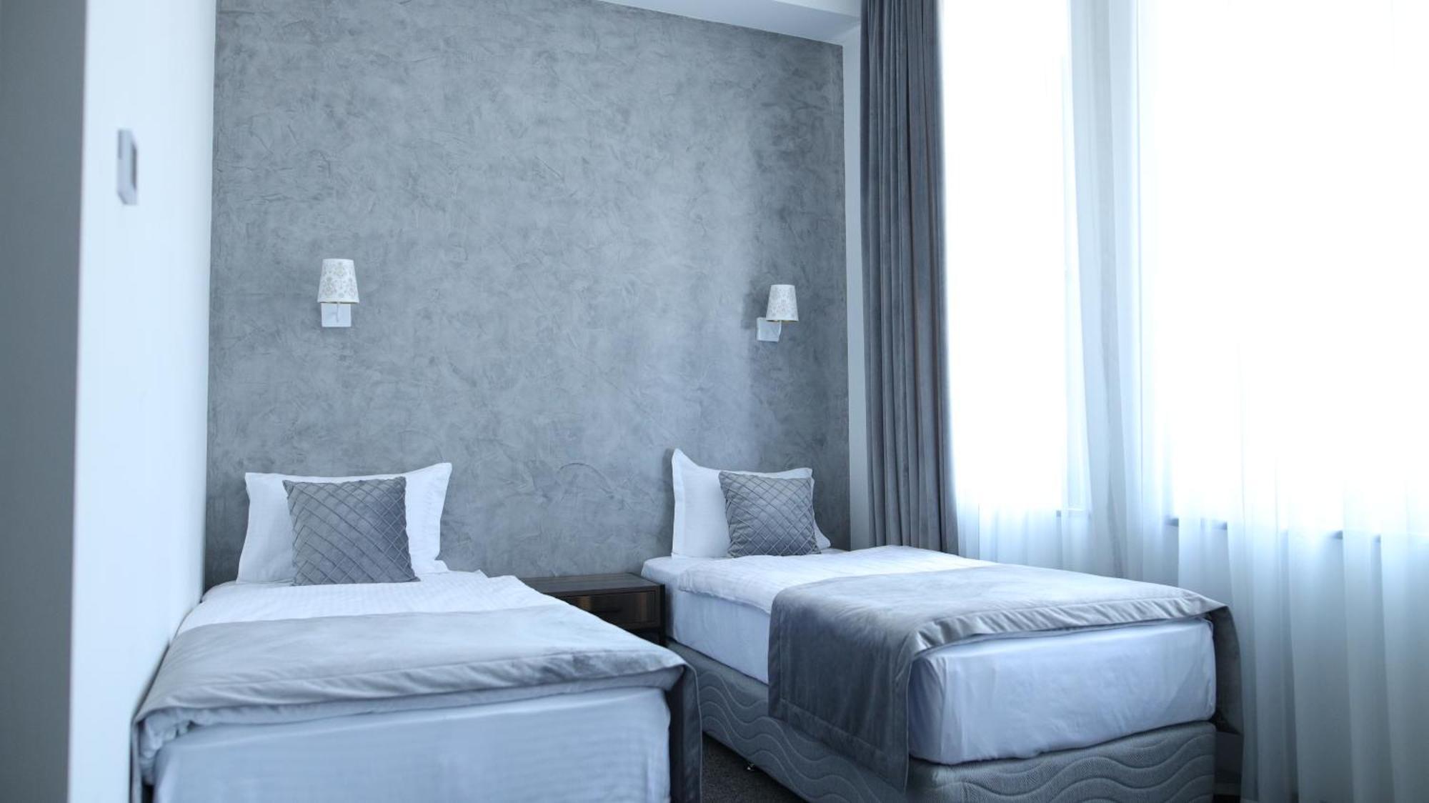 Bmg Hotel By Grigoryans Group غوريس المظهر الخارجي الصورة