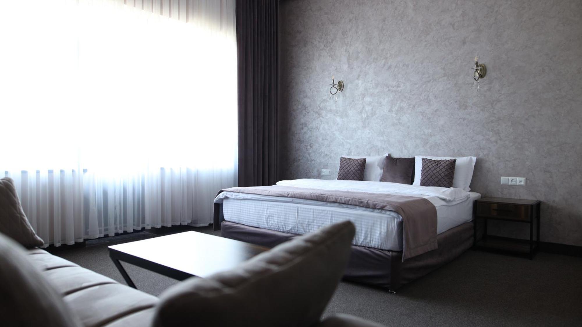 Bmg Hotel By Grigoryans Group غوريس المظهر الخارجي الصورة